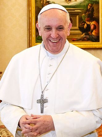 Papst Franziskus (20-03-2013) Foto © Presidência da Republica, Roberto Stuckert Filho, Agência Brasil. Liz. CC BY 3.0 BR über Wikimedia Commons